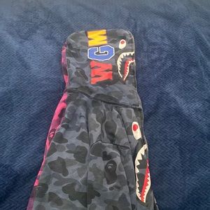 It fits me too small